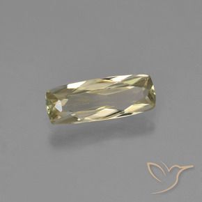 Diásporo con Cambio de Color Amarillo muy claro natural de 0.80 ct, Forma Cojín, VVS-VS