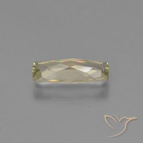 Diásporo con Cambio de Color Amarillo muy claro natural de 0.80 ct, Forma Cojín, VVS-VS