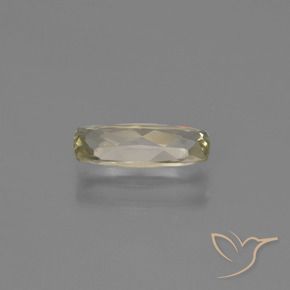 Diásporo con Cambio de Color Amarillo dorado muy claro natural de 0.64 ct, Forma Cojín, VVS