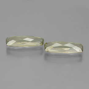 Gemas de Diásporo con Cambio de Color Amarillo claro natural de 4.16 ct, Corte Cojín, VVS