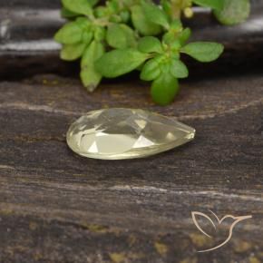 Diásporo con Cambio de Color Amarillo cálido natural de 0.82 ct, En forma de pera, VVS-VS