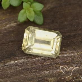 Diásporo con Cambio de Color Amarillo muy claro natural de 0.73 ct, Corte Octágono / Esmeralda, VVS-VS