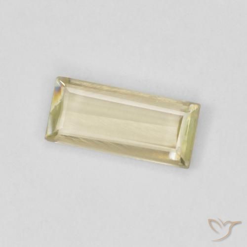 Diásporo con Cambio de Color Amarillo claro natural de 0.70 ct, Corte Baguette, VVS-VS