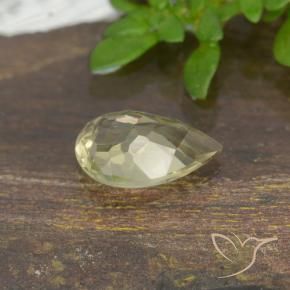 Diásporo con Cambio de Color Amarillo claro natural de 0.79 ct, En forma de pera, VVS-VS