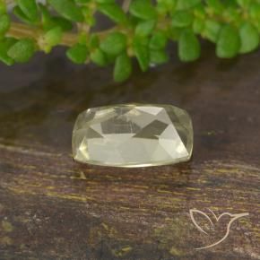 Diásporo con Cambio de Color Amarillo pálido natural de 0.75 ct, Forma Cojín, VVS-VS