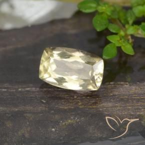 Diásporo con Cambio de Color Amarillo muy claro natural de 0.82 ct, Elegante, VS