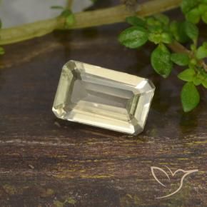 Diásporo con Cambio de Color Amarillo pálido natural de 0.82 ct, Corte Octágono / Esmeralda, VS