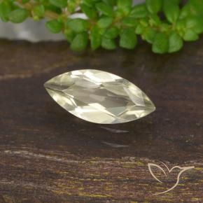 Diásporo con Cambio de Color Amarillo muy claro natural de 0.62 ct, Marquesa, VVS-VS