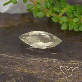 Diásporo con Cambio de Color Amarillo dorado muy claro natural de 0.50 ct, Marquesa, VVS-VS