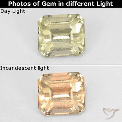 1.07ct Natural Amarillo pálido Diásporo con Cambio de Color, corte esmeralda, VS