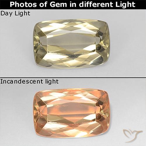 Diásporo con Cambio de Color Amarillo muy claro natural de 1.37 ct, Forma Cojín, VS