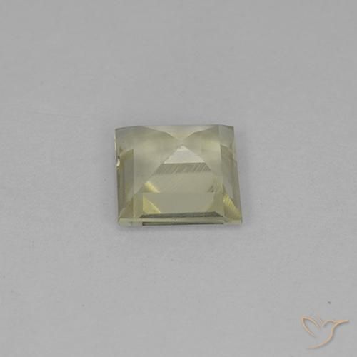 Diásporo con Cambio de Color Amarillo pálido natural de 0.78 ct, Cuadrado, VS