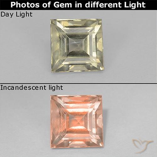 0.94ct Natural Amarillo muy pálido Diásporo con Cambio de Color, Cuadrado, VS