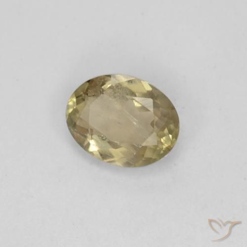 Diásporo con Cambio de Color Amarillo dorado claro natural de 0.65 ct, Ovalada, VS