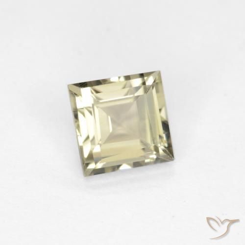 Diásporo con Cambio de Color Amarillo pálido natural de 0.74 ct, Cuadrado, VS