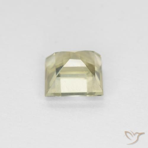 Diásporo con Cambio de Color Amarillo claro natural de 0.83 ct, Cuadrado, VVS-VS