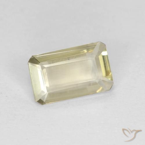 Diásporo con Cambio de Color Amarillo muy claro natural de 0.58 ct, Corte Octágono / Esmeralda, VVS-VS