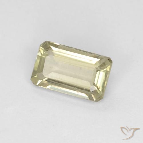 Diásporo con Cambio de Color Amarillo muy pálido natural de 0.83 ct, Corte Octágono / Esmeralda, VS