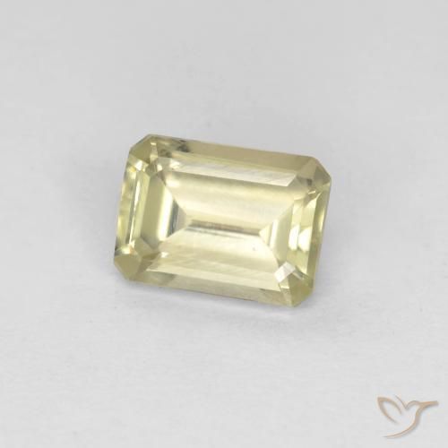 Diásporo con Cambio de Color Beige amarillo natural de 0.73 ct, Corte Octágono / Esmeralda, VS