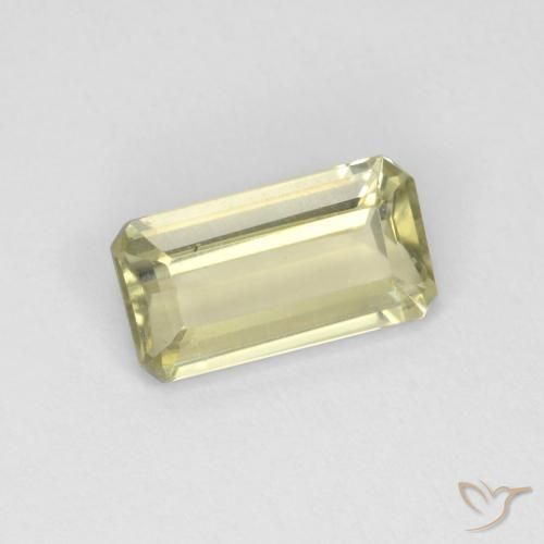 Diásporo con Cambio de Color Amarillo pálido natural de 0.81 ct, Corte Octágono / Esmeralda, VVS-VS