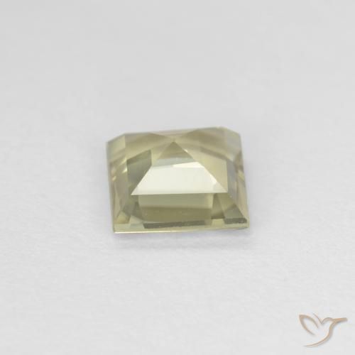Diásporo con Cambio de Color Amarillo muy claro natural de 0.66 ct, Cuadrado, VS