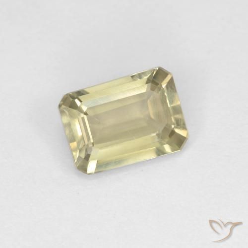 Diásporo con Cambio de Color Amarillo muy claro natural de 0.71 ct, Corte Octágono / Esmeralda, VS