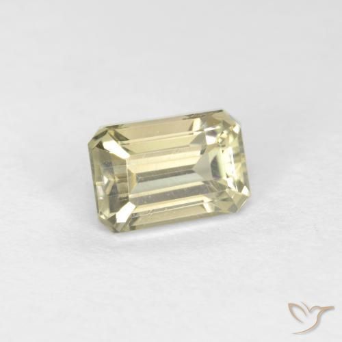 Diásporo con Cambio de Color Amarillo muy pálido natural de 0.74 ct, Corte Octágono / Esmeralda, VS