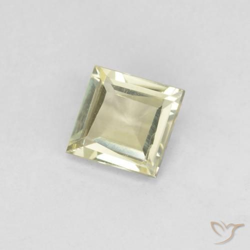 Diásporo con Cambio de Color Amarillo claro natural de 0.45 ct, Cuadrado, VS