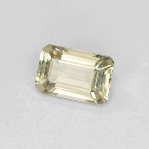 Diasporo con cambio de color amarillo natural de 0,62 ct, corte esmeralda, VS