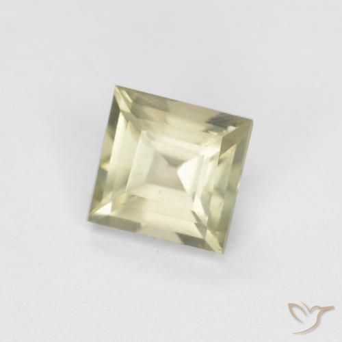 Diásporo con Cambio de Color Amarillo pálido natural de 0.50 ct, Cuadrado, VS