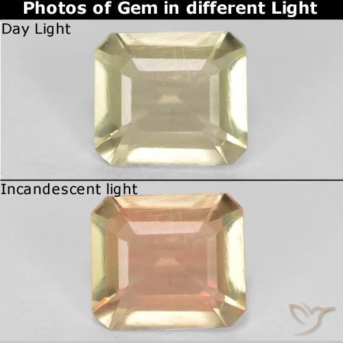0.61ct Natural Amarillo claro Diásporo con Cambio de Color, corte esmeralda, VS