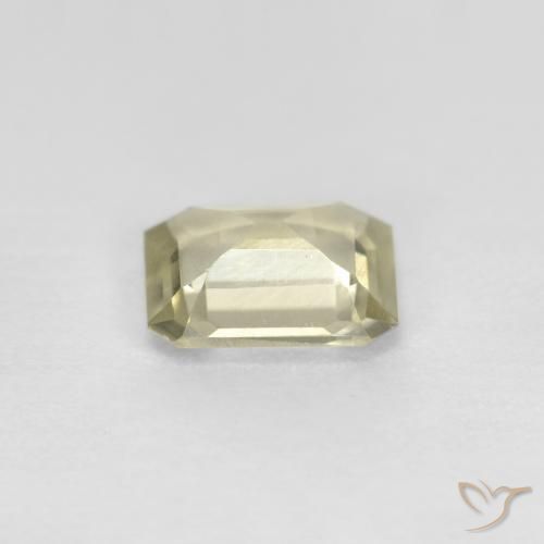 Diásporo con Cambio de Color Amarillo claro natural de 0.61 ct, Corte Octágono / Esmeralda, VS