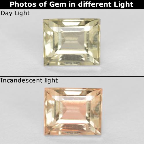Diásporo con Cambio de Color Amarillo pálido natural de 0.46 ct, Corte Baguette, VS