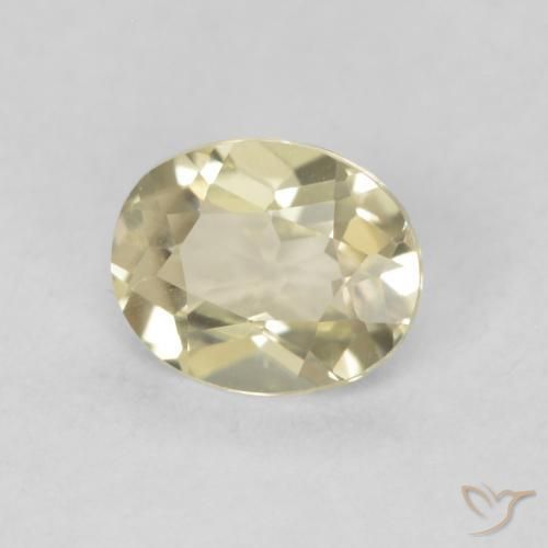 Diásporo con Cambio de Color Amarillo claro natural de 0.47 ct, Ovalada, VVS