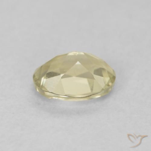 Diásporo con Cambio de Color Amarillo claro natural de 0.43 ct, Ovalada, VVS
