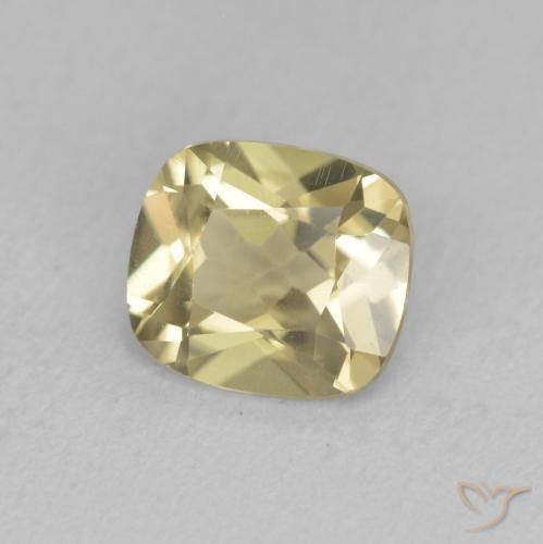 Diásporo con Cambio de Color Amarillo claro natural de 1.23 ct, Forma Cojín, VVS