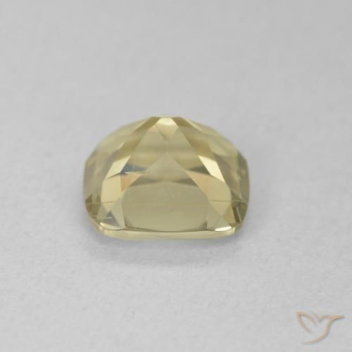 Diásporo con Cambio de Color Amarillo pálido natural de 1.24 ct, Forma Cojín, VS