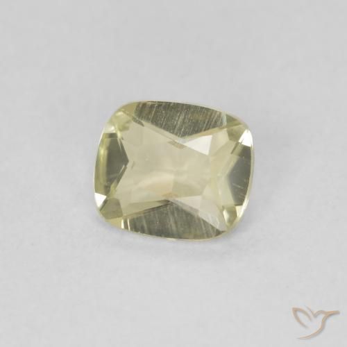 Diásporo con Cambio de Color Amarillo claro natural de 0.44 ct, Forma Cojín, VVS