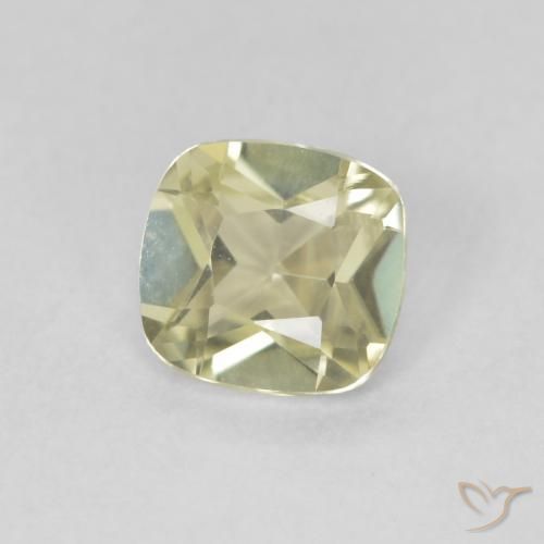 Diásporo con Cambio de Color Amarillo claro natural de 0.57 ct, Forma Cojín, VVS