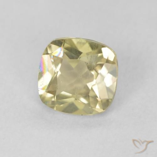 Diásporo con Cambio de Color Amarillo claro natural de 0.71 ct, Forma Cojín, VS