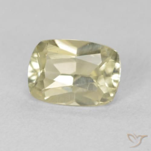 Diásporo con Cambio de Color Amarillo claro natural de 0.85 ct, Forma Cojín, VS