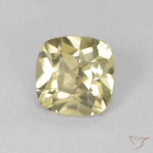 Diásporo con Cambio de Color Amarillo claro natural de 0.87 ct, Forma Cojín, VS