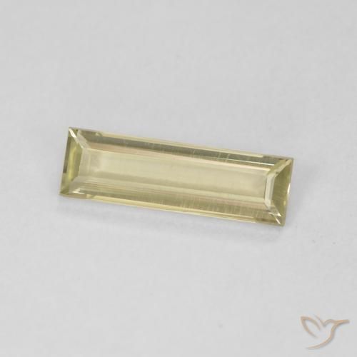 Diásporo con Cambio de Color Amarillo muy pálido natural de 1.08 ct, Corte Baguette, VVS-VS