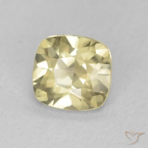 Diásporo con Cambio de Color Amarillo suave natural de 0.98 ct, Forma Cojín, VVS-VS