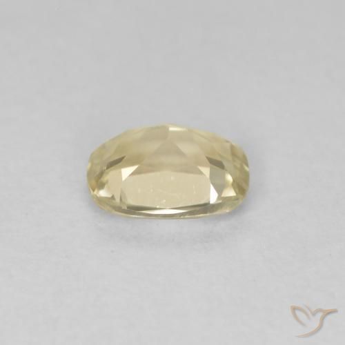 Diásporo con Cambio de Color Amarillo claro natural de 0.48 ct, Forma Cojín, VVS-VS