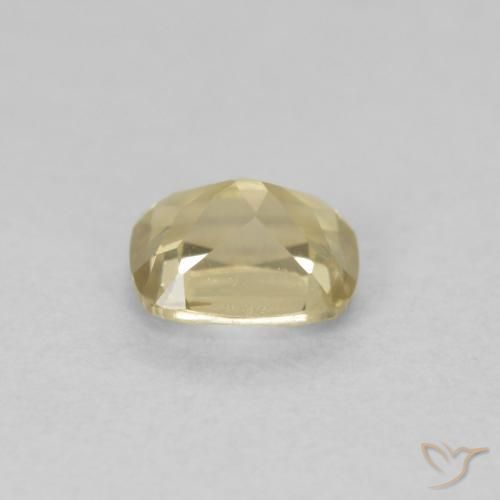 Diásporo con Cambio de Color Amarillo claro natural de 0.63 ct, Forma Cojín, VVS-VS