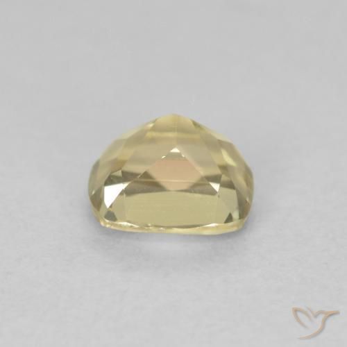 Diásporo con Cambio de Color Amarillo muy claro natural de 0.71 ct, Forma Cojín, VVS-VS