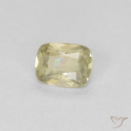 Diásporo con Cambio de Color Amarillo claro natural de 0.45 ct, Forma Cojín, VVS-VS