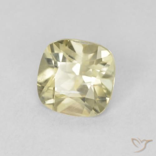 Diásporo con Cambio de Color Amarillo claro natural de 0.75 ct, Forma Cojín, VS