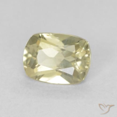 Diásporo con Cambio de Color Amarillo claro natural de 0.78 ct, Forma Cojín, VS